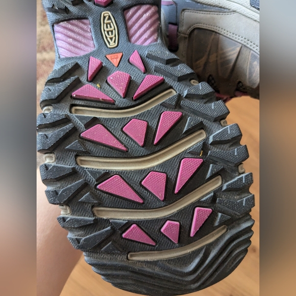 KEEN Targhee III Waterproof Mid Hiking Boots - Picture 8 of 10